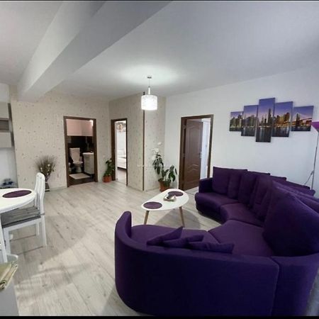 Deny'S Apartament กูรา ฮูมอรูลุย ภายนอก รูปภาพ