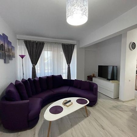 Deny'S Apartament กูรา ฮูมอรูลุย ภายนอก รูปภาพ